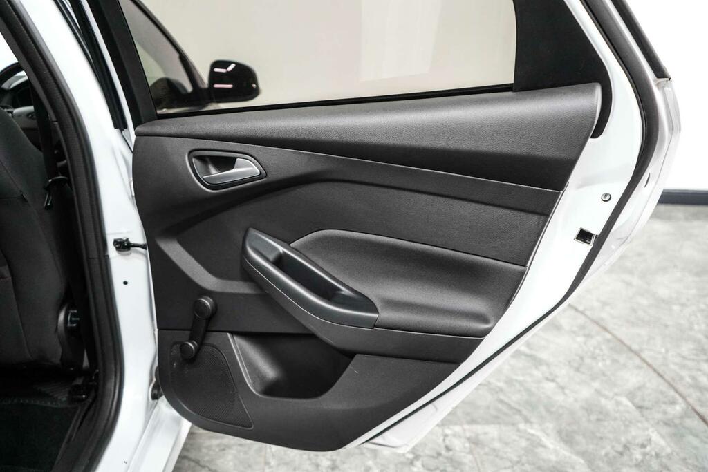 Ford Focus St-line Tdci White #20