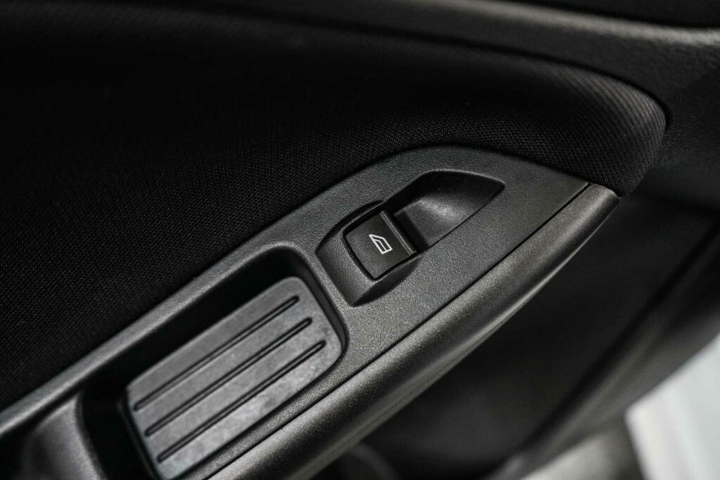 Ford Focus St-line Tdci White #18