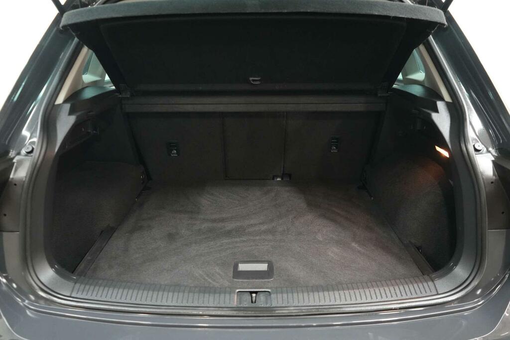 Volkswagen Tiguan Match Tdi Silver #10
