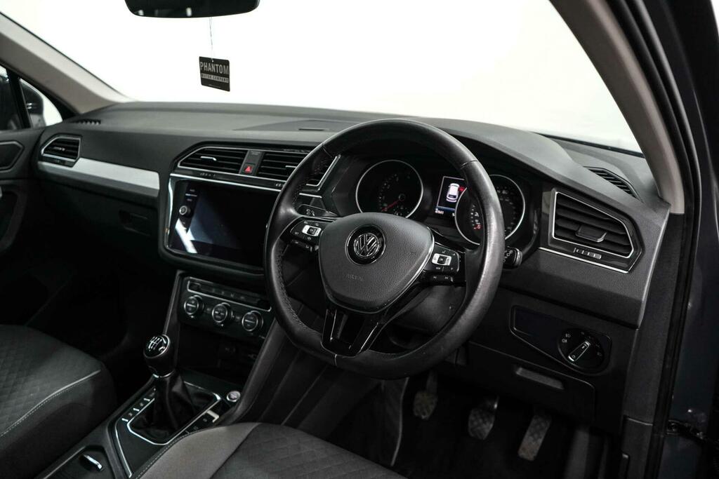 Volkswagen Tiguan Match Tdi Silver #11
