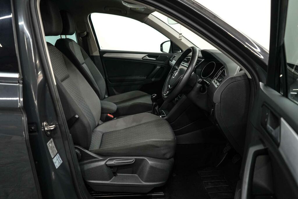 Volkswagen Tiguan Match Tdi Silver #16