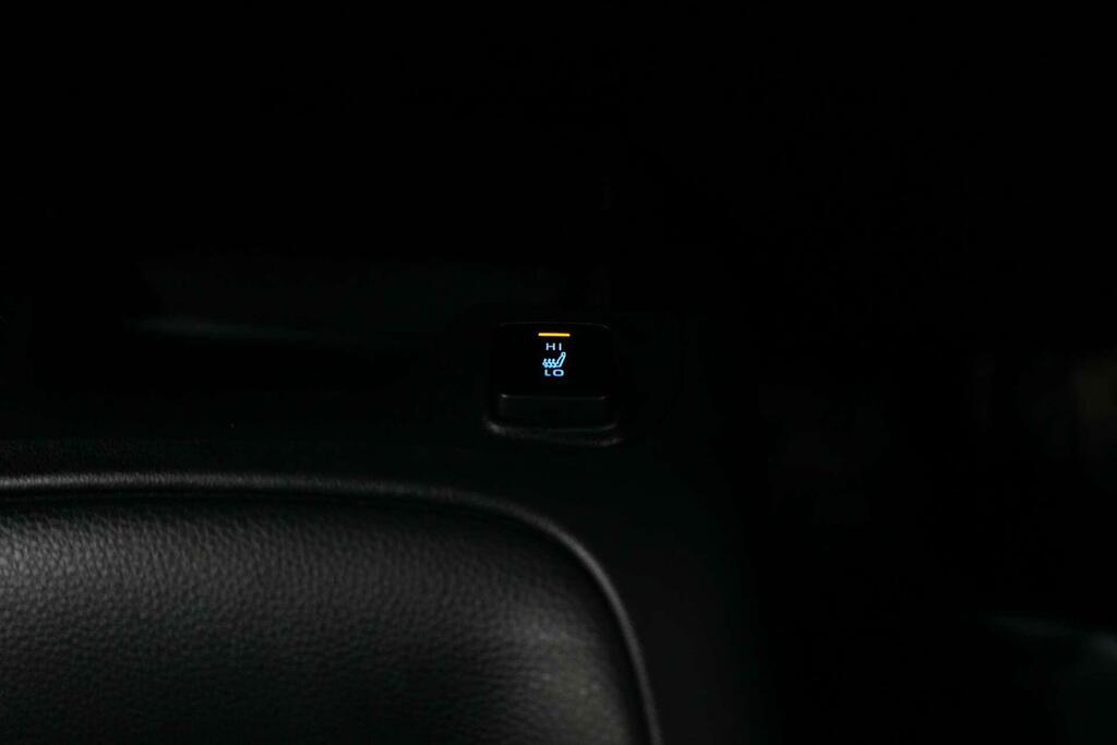 Toyota Corolla Icon Tech White #28