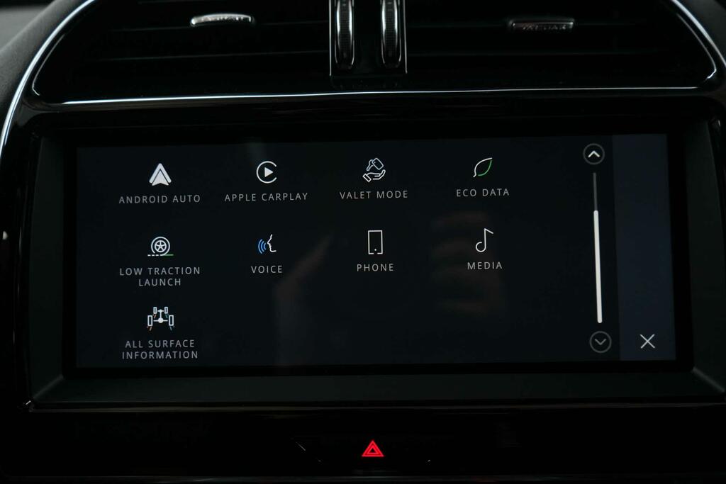 Jaguar XE Jaguar 2.0 D200 R-dynamic Black Saloon Black #35