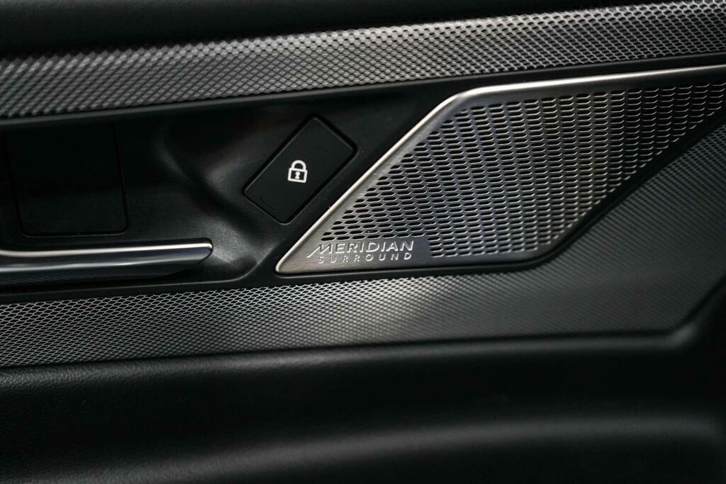 Jaguar XE Jaguar 2.0 D200 R-dynamic Black Saloon Black #19