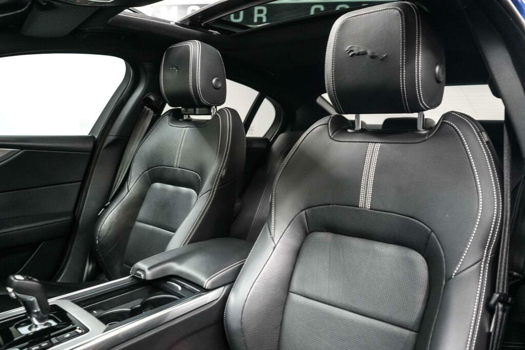 Jaguar XE Jaguar 2.0 D200 R-dynamic Black Saloon Black #14