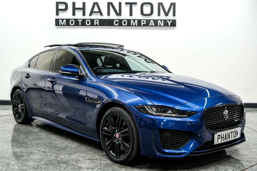 Jaguar XE R-dynamic Se Blue