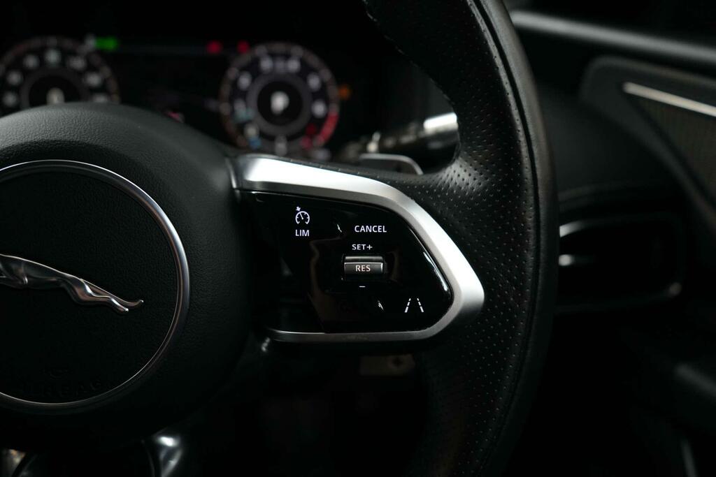 Jaguar XE Jaguar 2.0 D200 R-dynamic Black Saloon Black #43