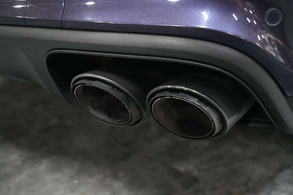 Porsche Cayenne Turbo Tiptronic S 5 Seat Black #22