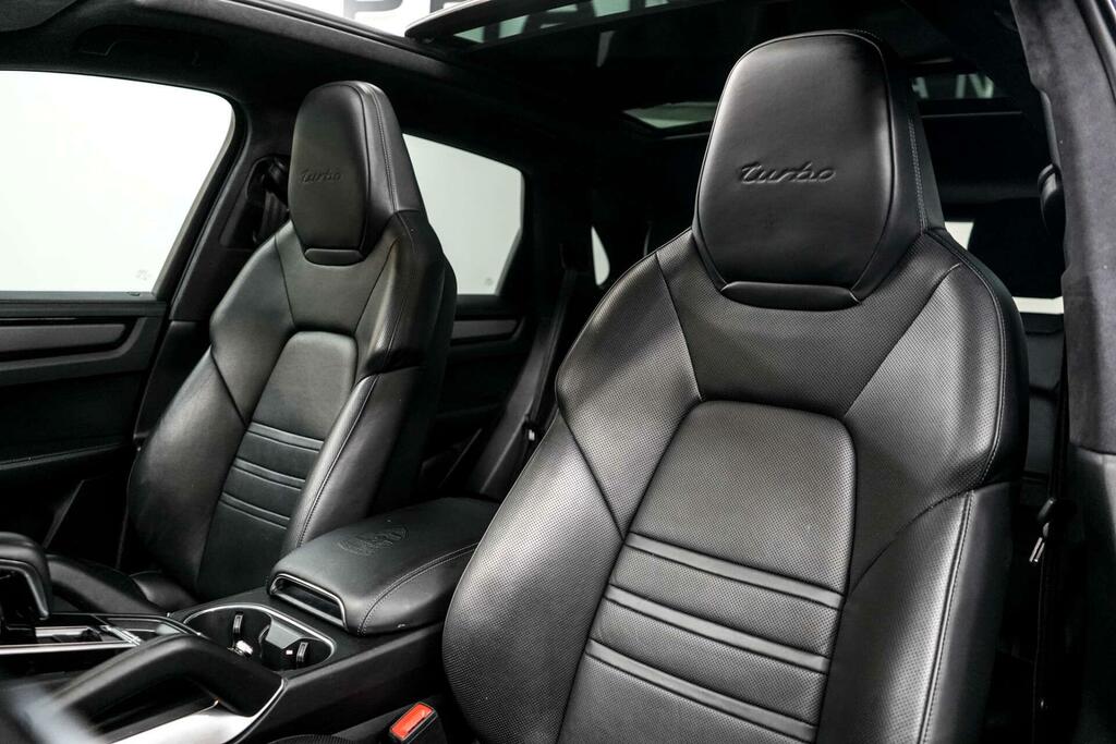 Porsche Cayenne Turbo Tiptronic S 5 Seat Black #15