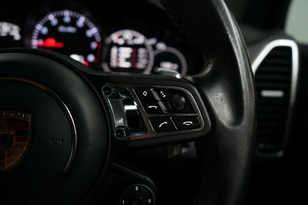 Porsche Cayenne Turbo Tiptronic S 5 Seat Black #49