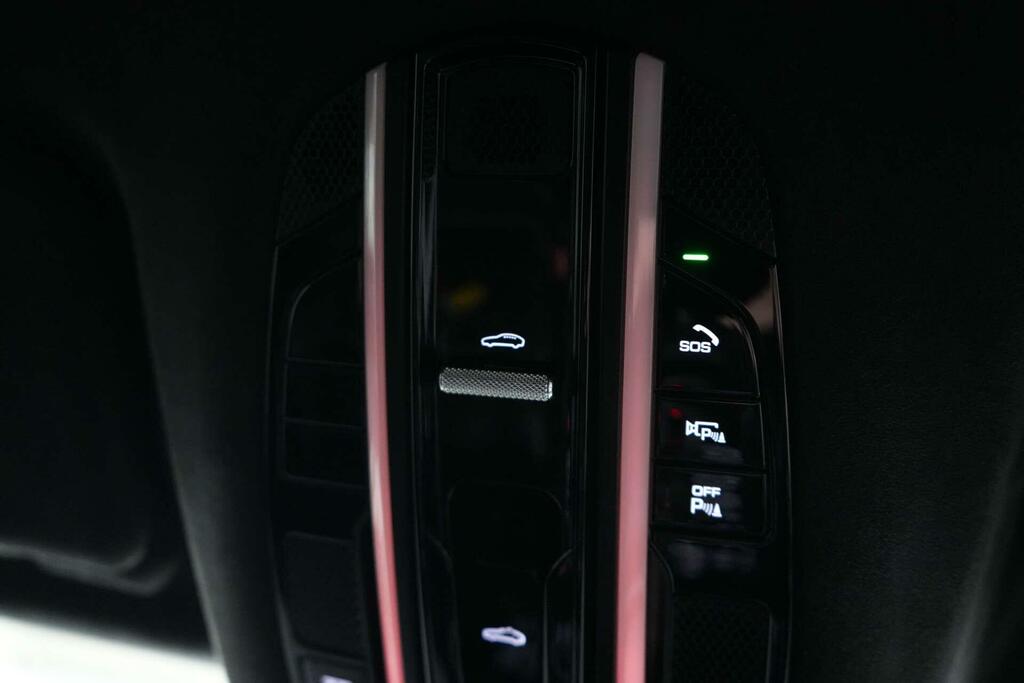 Porsche Cayenne Turbo Tiptronic S 5 Seat Black #46