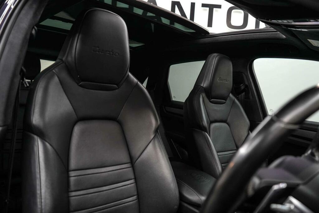 Porsche Cayenne Turbo Tiptronic S 5 Seat Black #14
