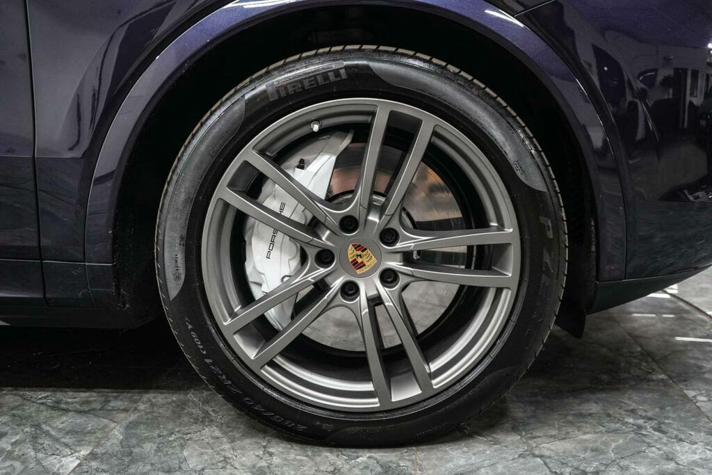 Porsche Cayenne Turbo Tiptronic S 5 Seat Black #7