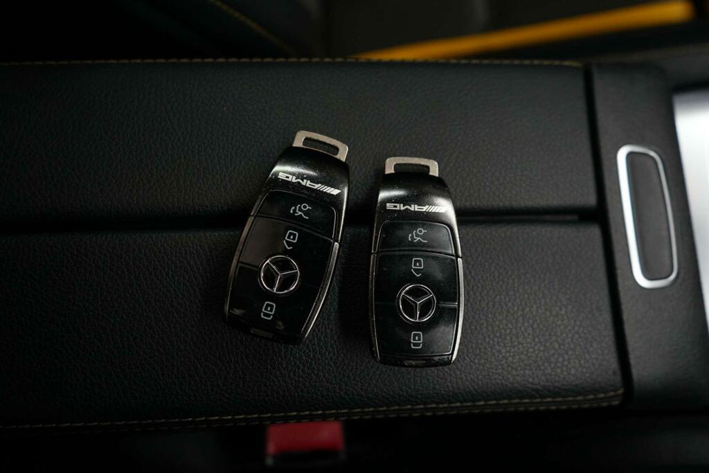 Mercedes-Benz CLA Class Cla 250E Amg Line Premium Plus Tip Black #27