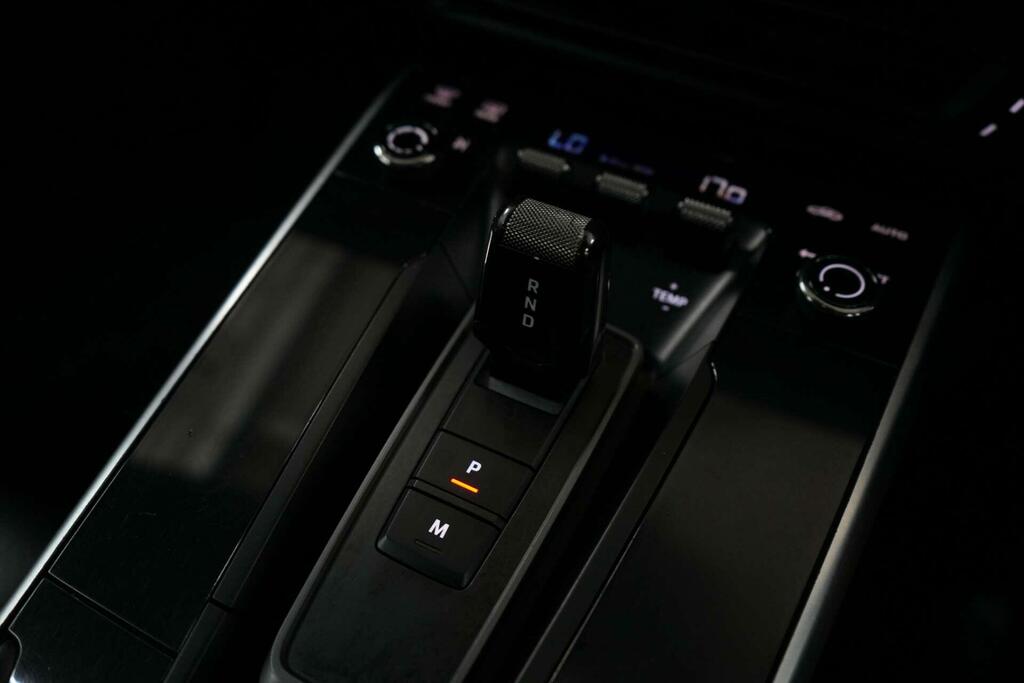 Porsche 911 3.7L 992 Turbo S Silver #25