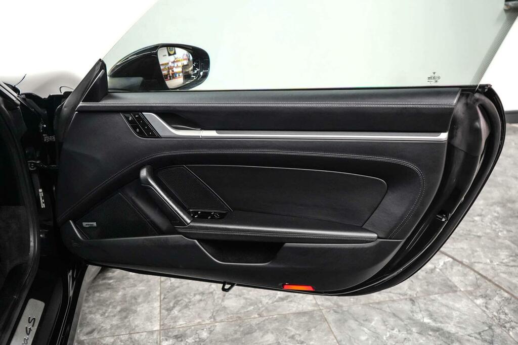 Porsche 911 3.7L 992 Turbo S Silver #20