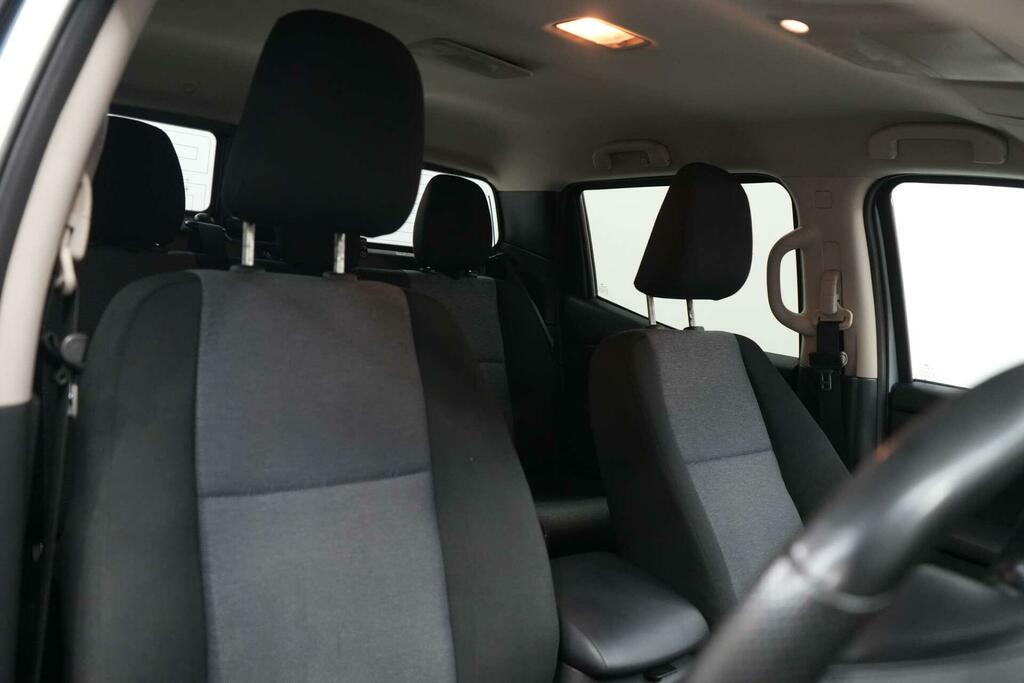 Mercedes-Benz X Class X250 Progressive D 4Matic White #19