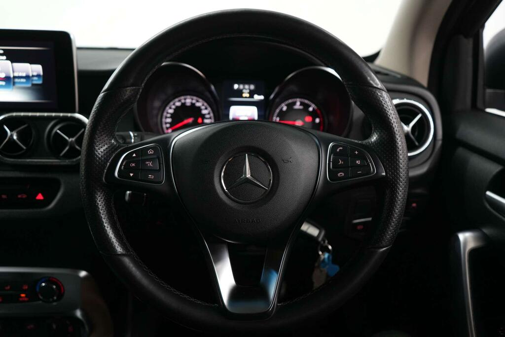 Mercedes-Benz X Class X250 Progressive D 4Matic White #40