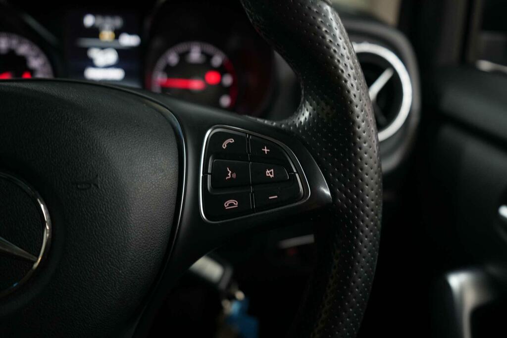 Mercedes-Benz X Class X250 Progressive D 4Matic White #37