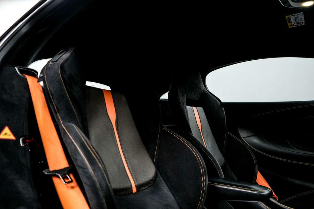 McLaren 570S V8 Ssg Convertible White #47