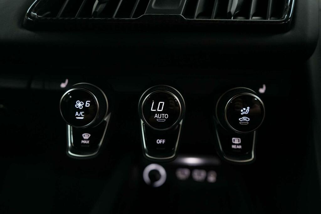 Audi R8 5.2 Fsi 570 V10 Performance Ed S Tronic Rwd Black #30