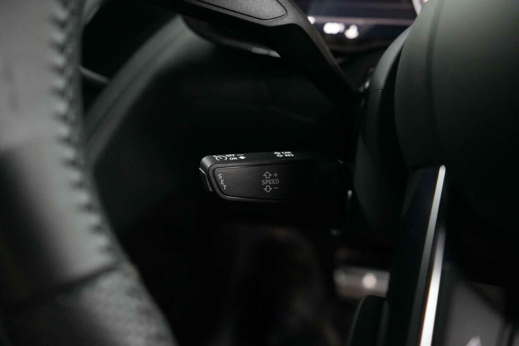 Audi R8 5.2 Fsi 570 V10 Performance Ed S Tronic Rwd Black #31