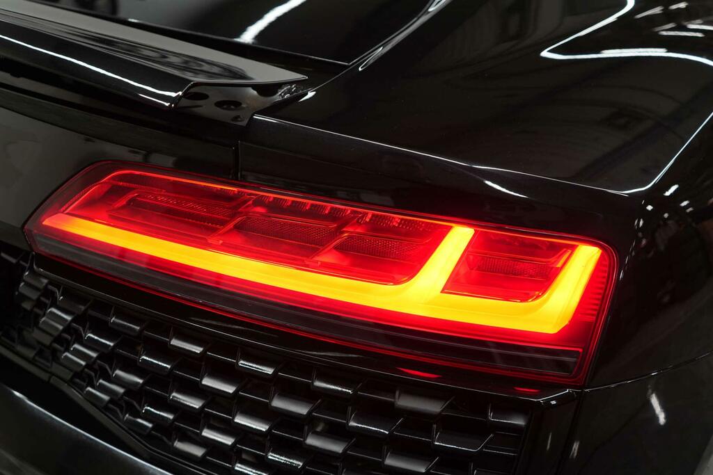 Audi R8 5.2 Fsi 570 V10 Performance Ed S Tronic Rwd Black #46
