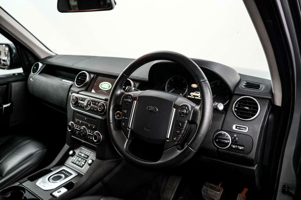 Land Rover Discovery 4 Suv Black #12