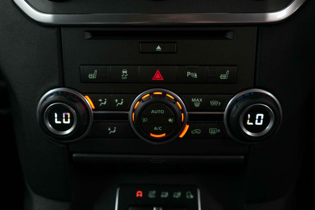Land Rover Discovery 4 Suv Black #30