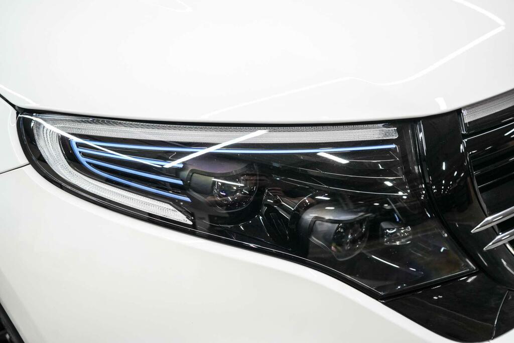 Mercedes-Benz EQC Amg Line White #6