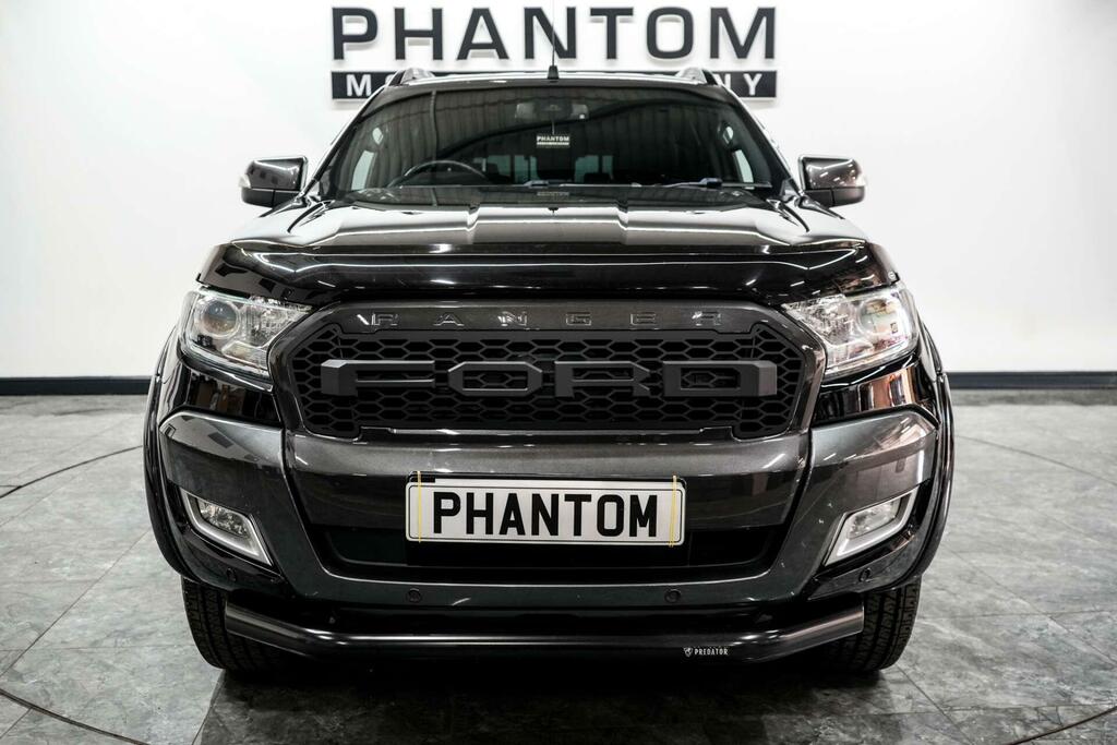 Ford Ranger Wildtrak Black #5
