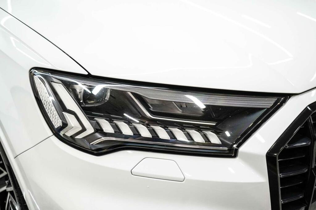 Audi Q7 S Line White #6