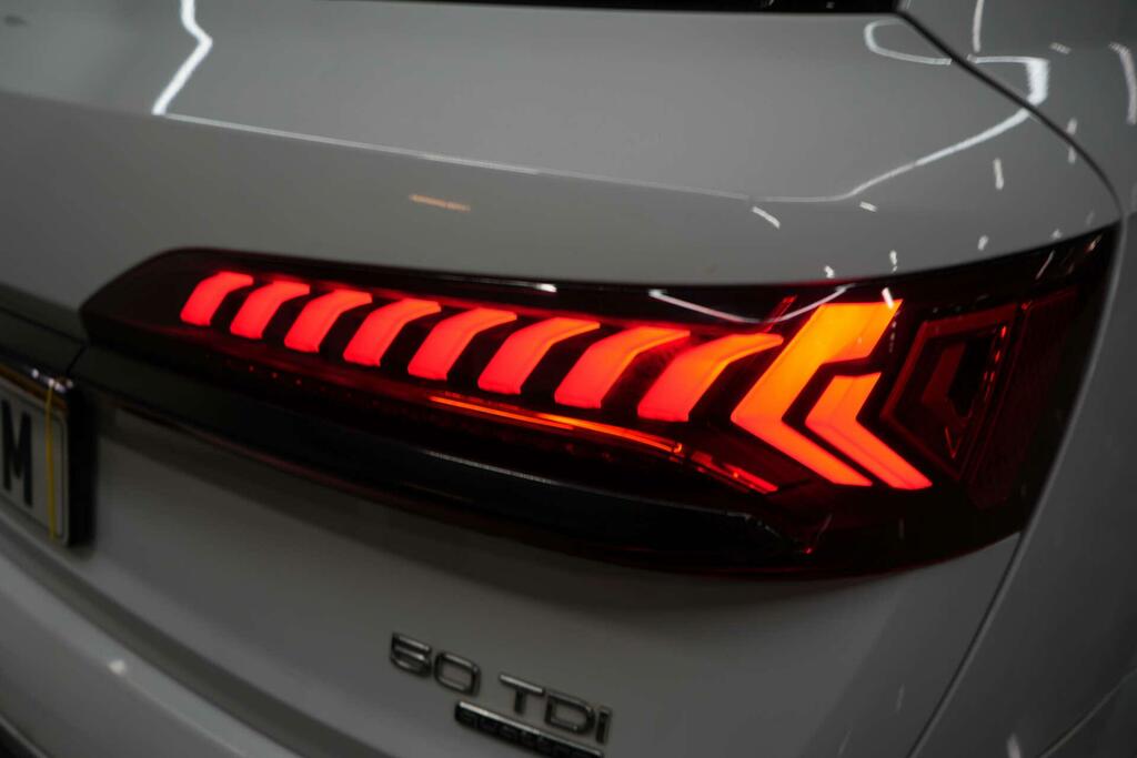 Audi Q7 Suv Black #52