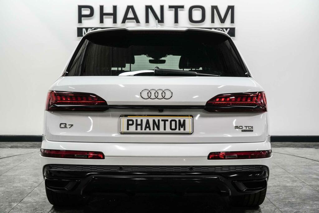 Audi Q7 S Line White #4