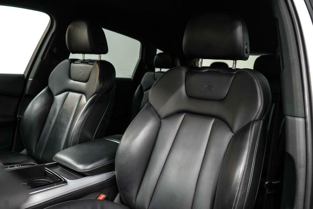 Audi Q7 Suv Black #14