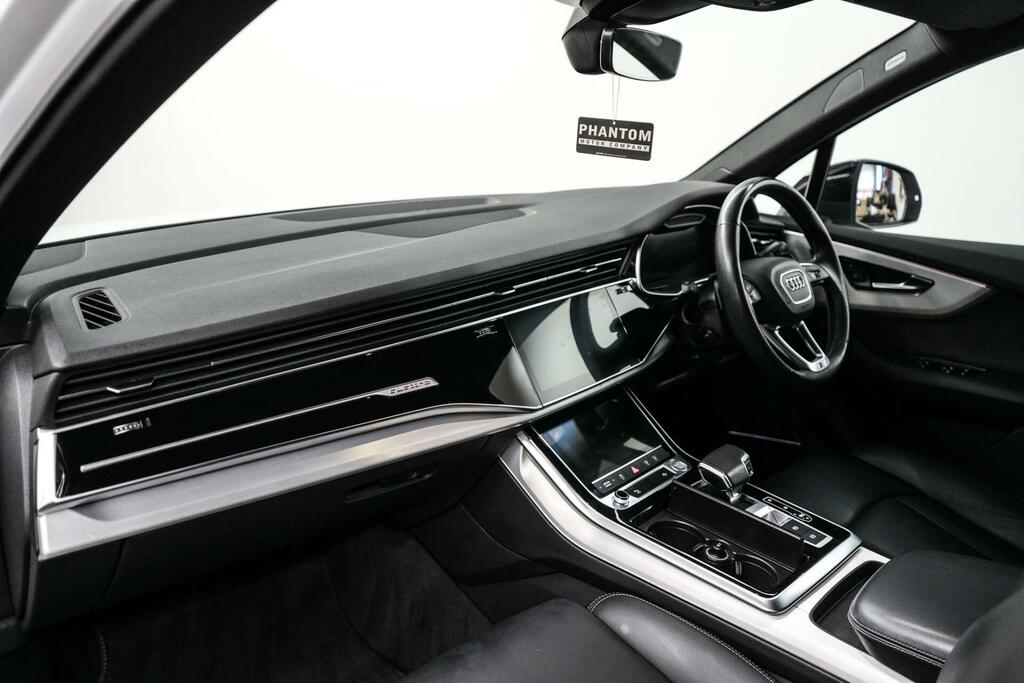 Audi Q7 Suv Black #15