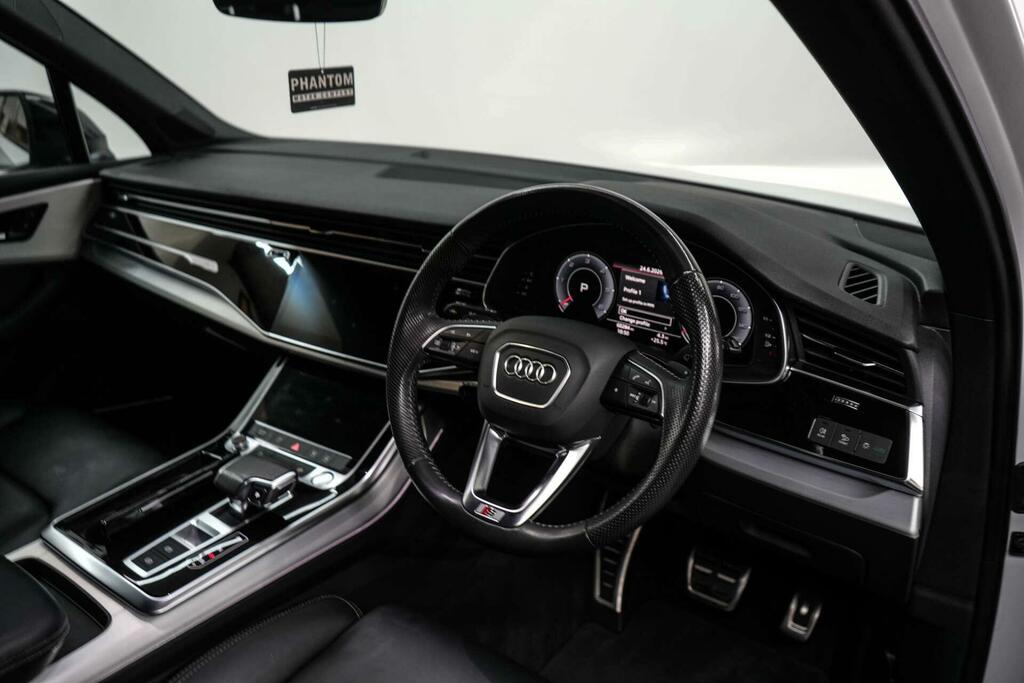 Audi Q7 Suv Black #12