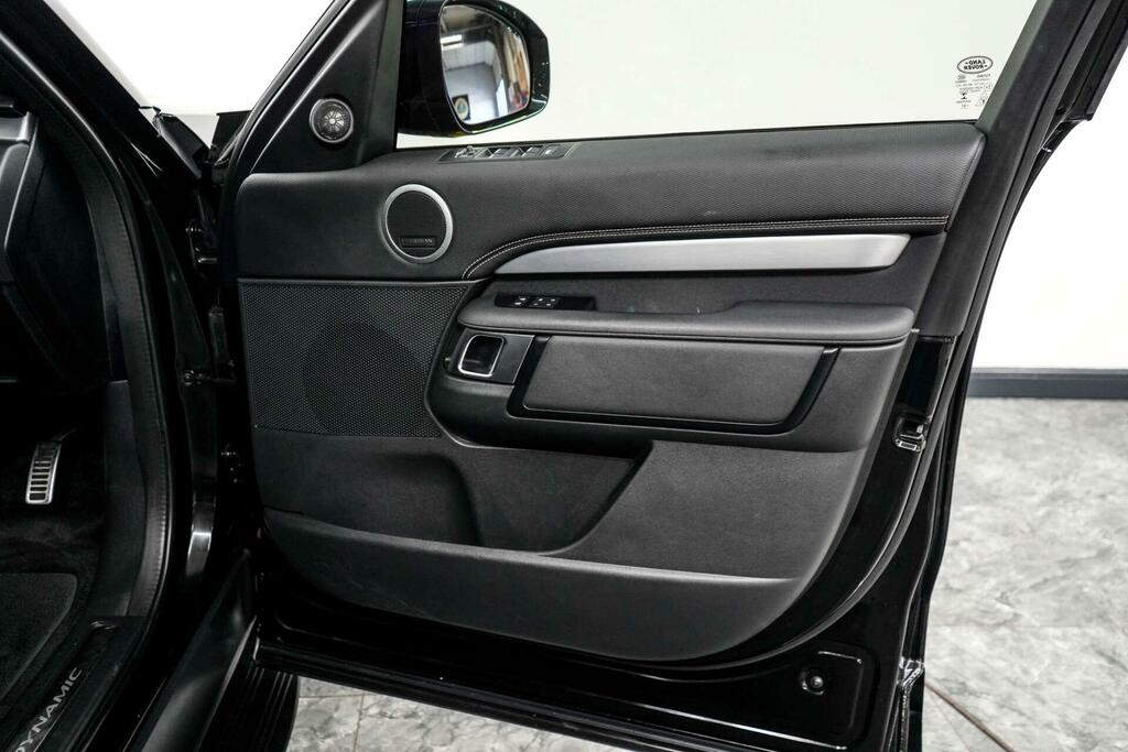 Land Rover Discovery R-dynamic Se Red #25
