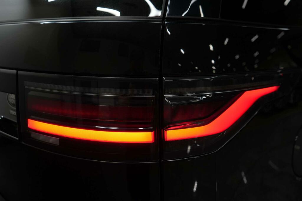 Land Rover Discovery R-dynamic Se Red #53