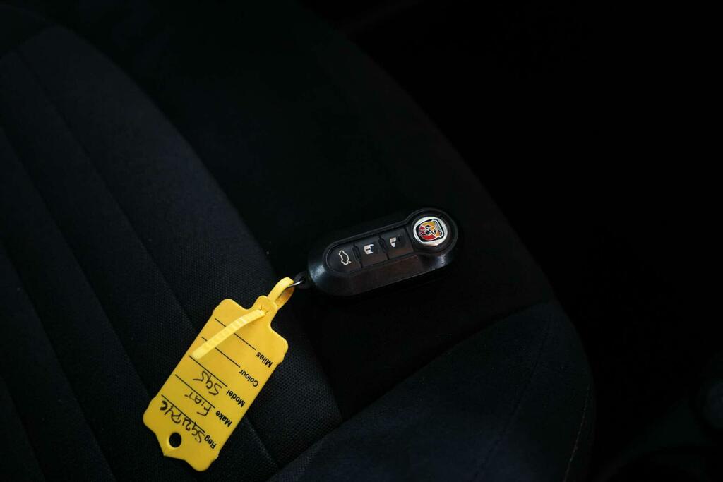 Abarth 595 1.4 T-jet Scorpioneoro Euro 6 Black #23