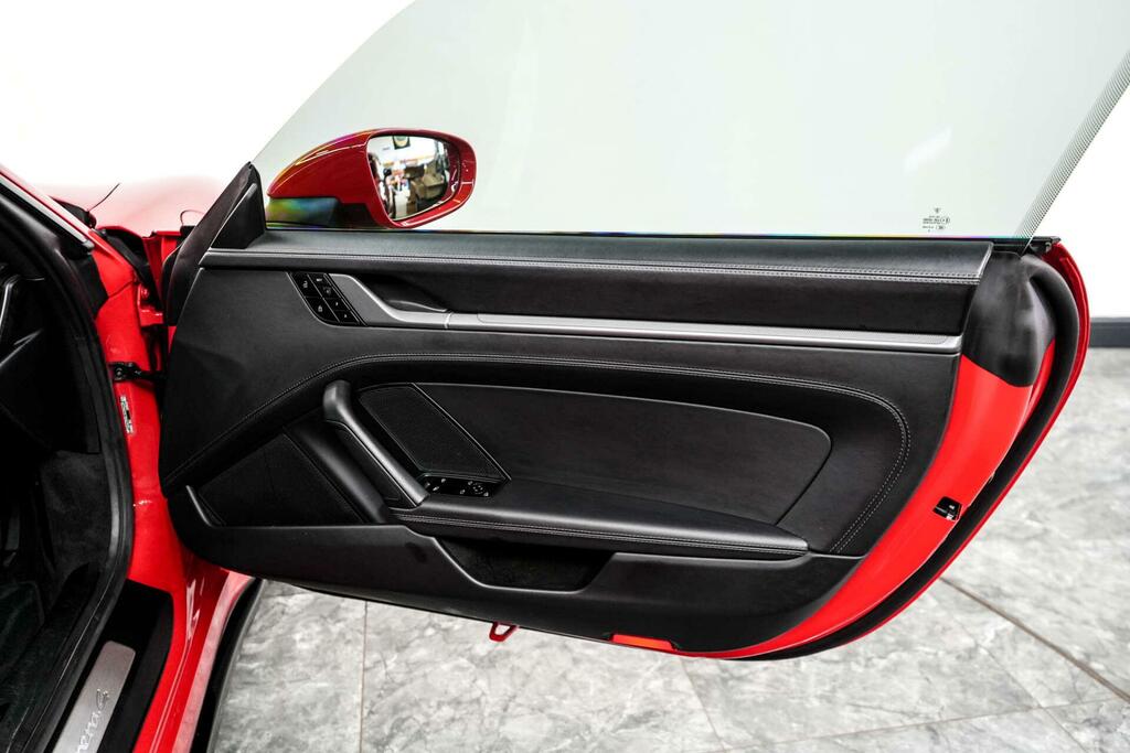 Porsche 911 3L 992 Carrera 4 Black #22