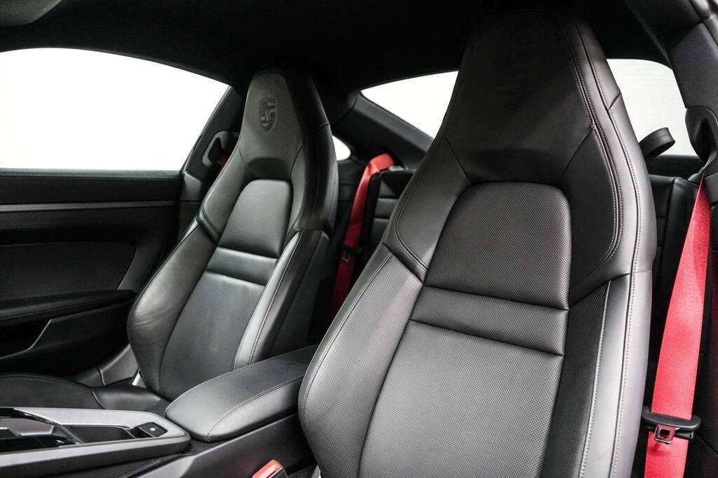 Porsche 911 3L 992 Carrera 4 Black #12