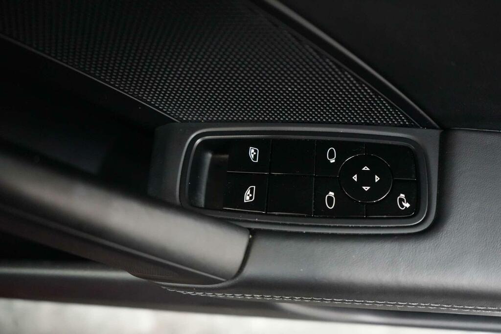 Porsche 911 3L 992 Carrera 4 Black #23