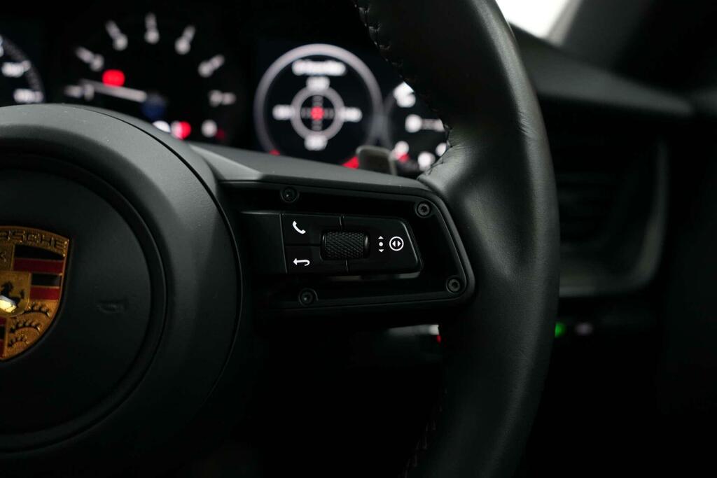 Porsche 911 3L 992 Carrera 4 Black #40