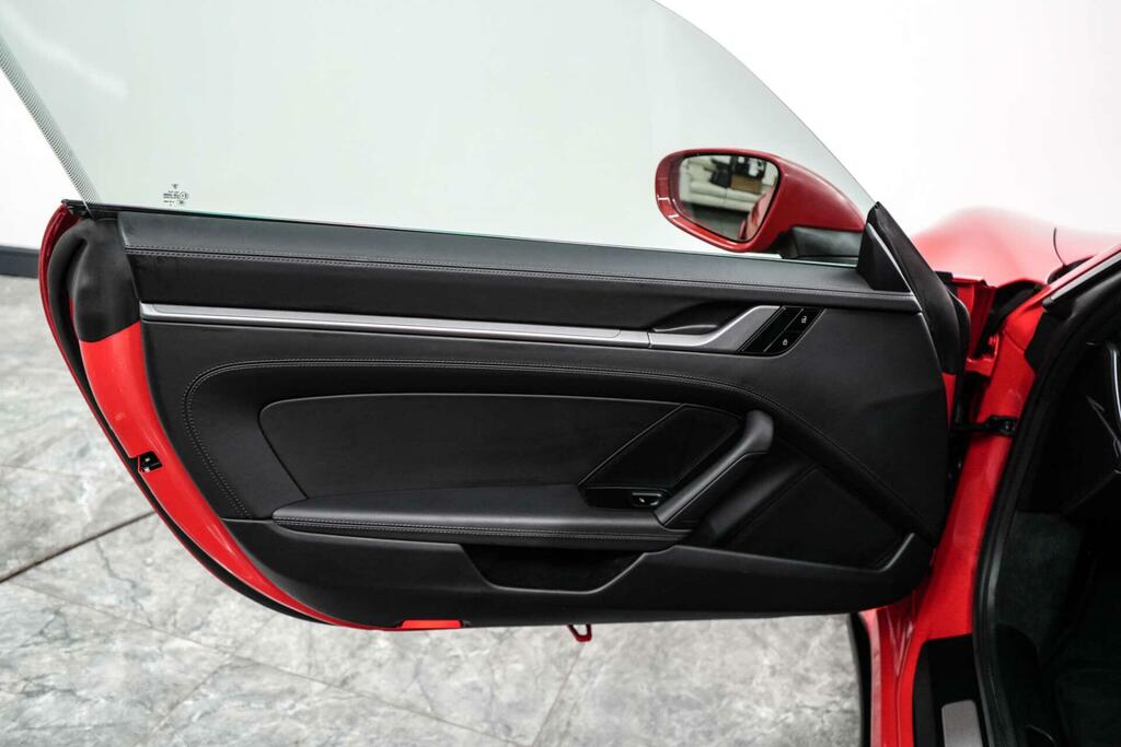 Porsche 911 3L 992 Carrera 4 Black #15