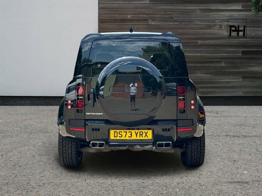 Land Rover Defender 3L Xs Edition DS73YRX Black #5