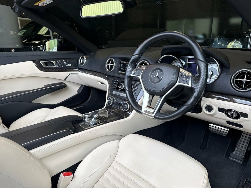 Mercedes-Benz SL Class 3L Amg Sport Black #2
