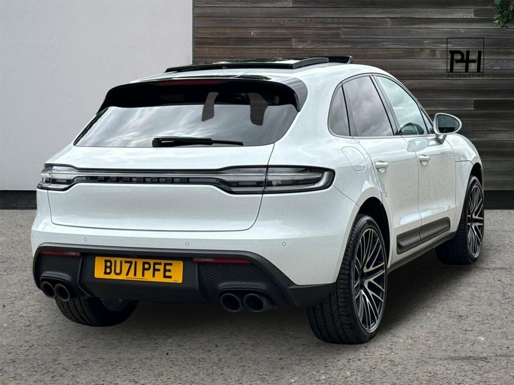 Porsche Macan Suv White #3