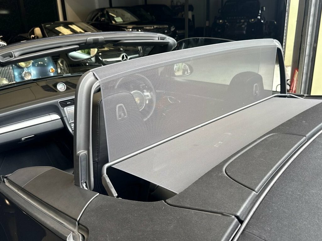 Porsche 911 2dr Pdk Grey #50