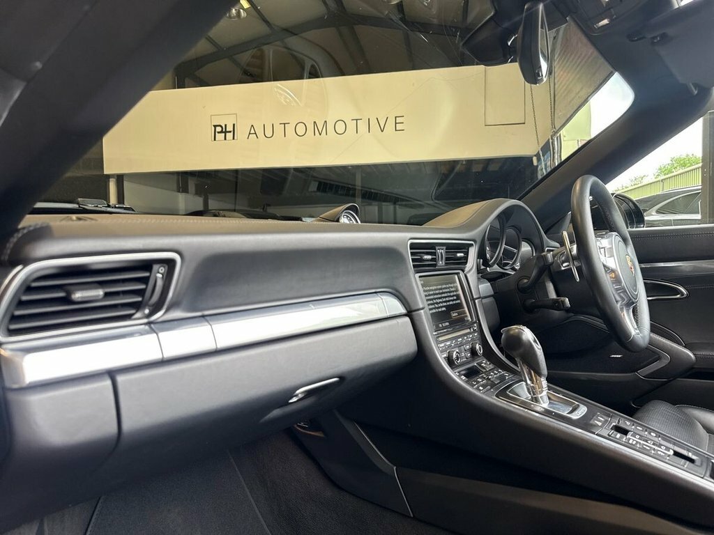 Porsche 911 2dr Pdk Grey #38